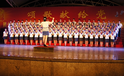 2014年6月30日，组织合唱队代表卫计系统参加活动.JPG
